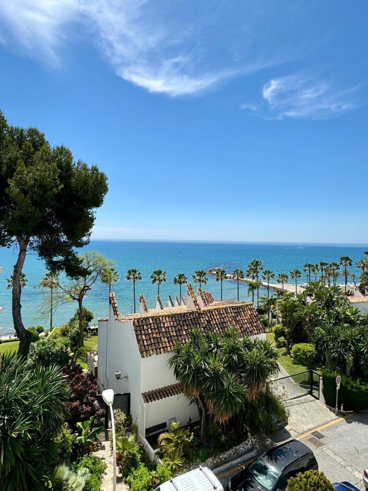 Apartment Homely Vistas Al Mar
